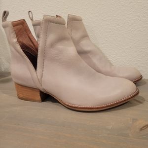 Jeffrey Campbell Light grey ankle boots